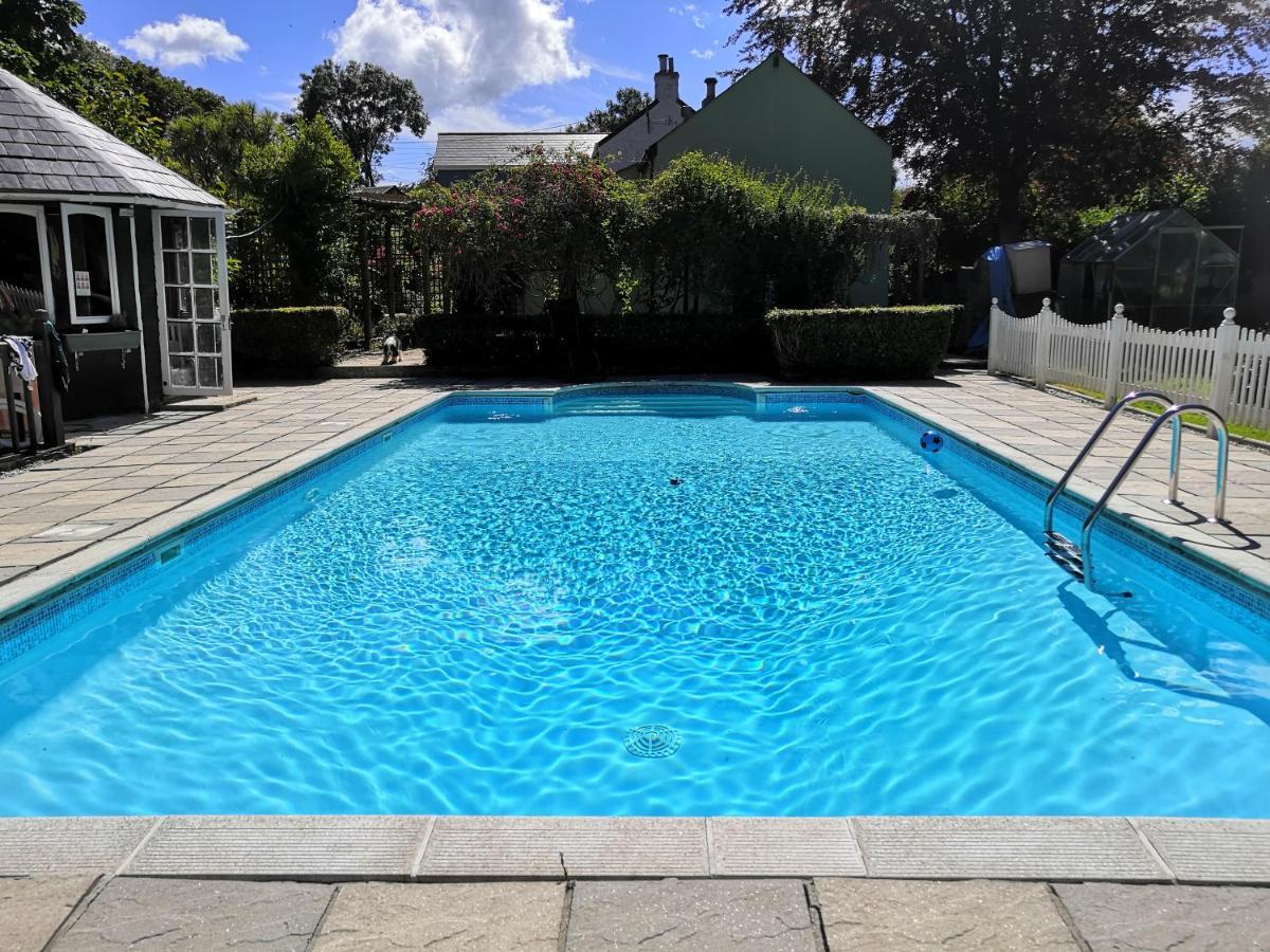 Captivating Isolde Cottage With Pool Near St Ives Camborne Exteriör bild