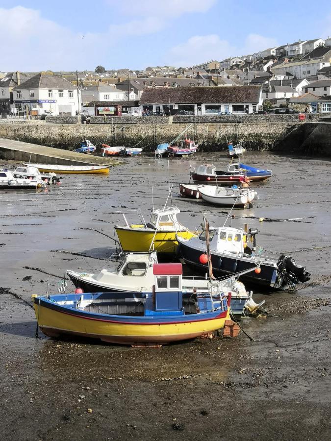 Captivating Isolde Cottage With Pool Near St Ives Camborne Exteriör bild